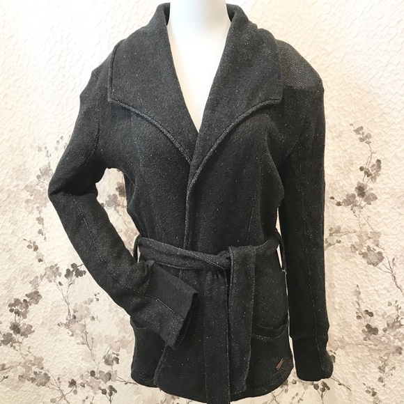 Roots Knit Cardigan w/ Waist Tie Belt. - Picture 5 of 8